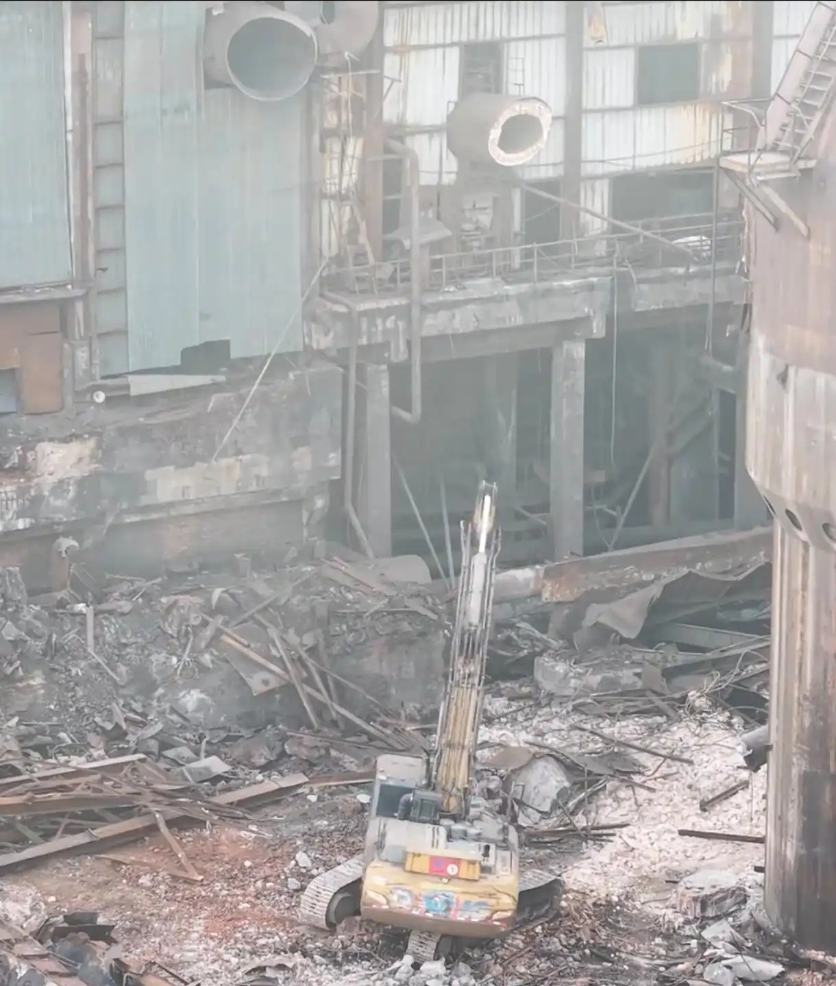 文安钢铁拆除1.png